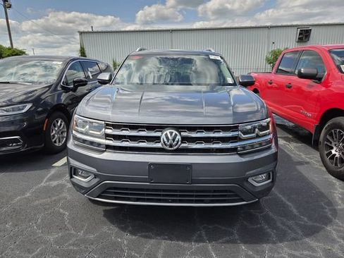 Used 2018 Volkswagen Atlas SEL Premium AWD/4WD image 2