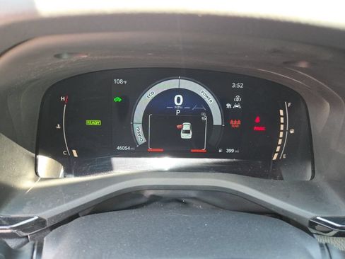 Used 2025 Toyota Camry LE FWD image 2