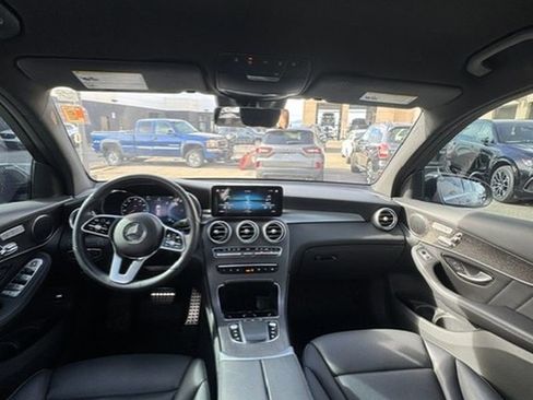 Used 2022 Mercedes-Benz GLC 300 4MATIC image 30