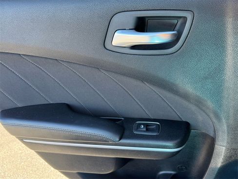 Used 2019 Dodge Charger GT image 17