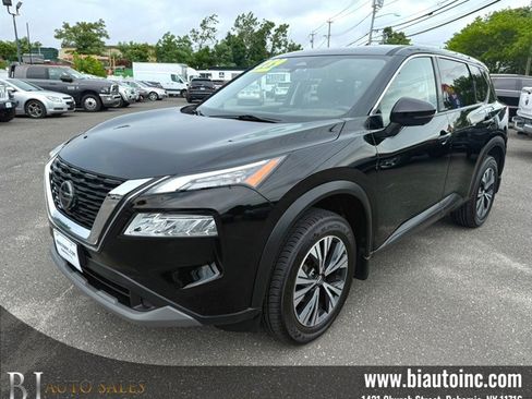 Used 2021 Nissan Rogue SV AWD/4WD image 1