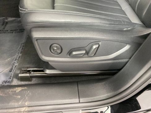 Used 2024 Audi Q5 2.0T Premium image 8