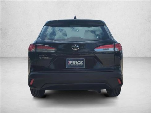 Used 2024 Toyota Corolla Cross L FWD image 6