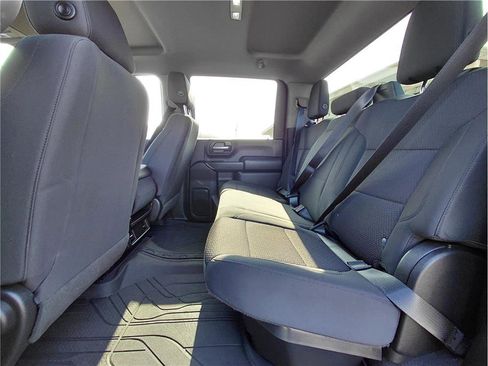 Used 2020 Chevrolet Silverado 2500 Custom w/ Custom Convenience Package image 9