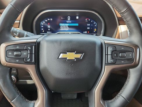 Used 2023 Chevrolet Tahoe High Country AWD/4WD image 19