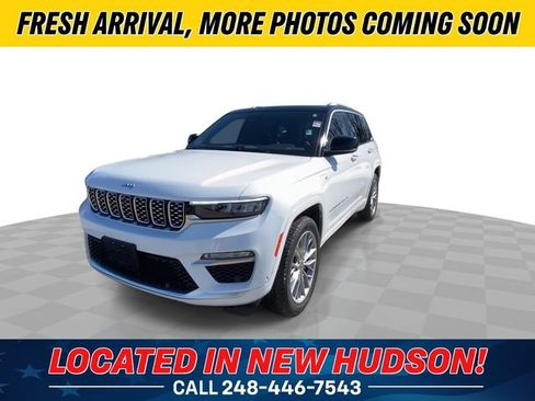 Used 2022 Jeep Grand Cherokee Summit w/ Luxury Tech Group V image 6