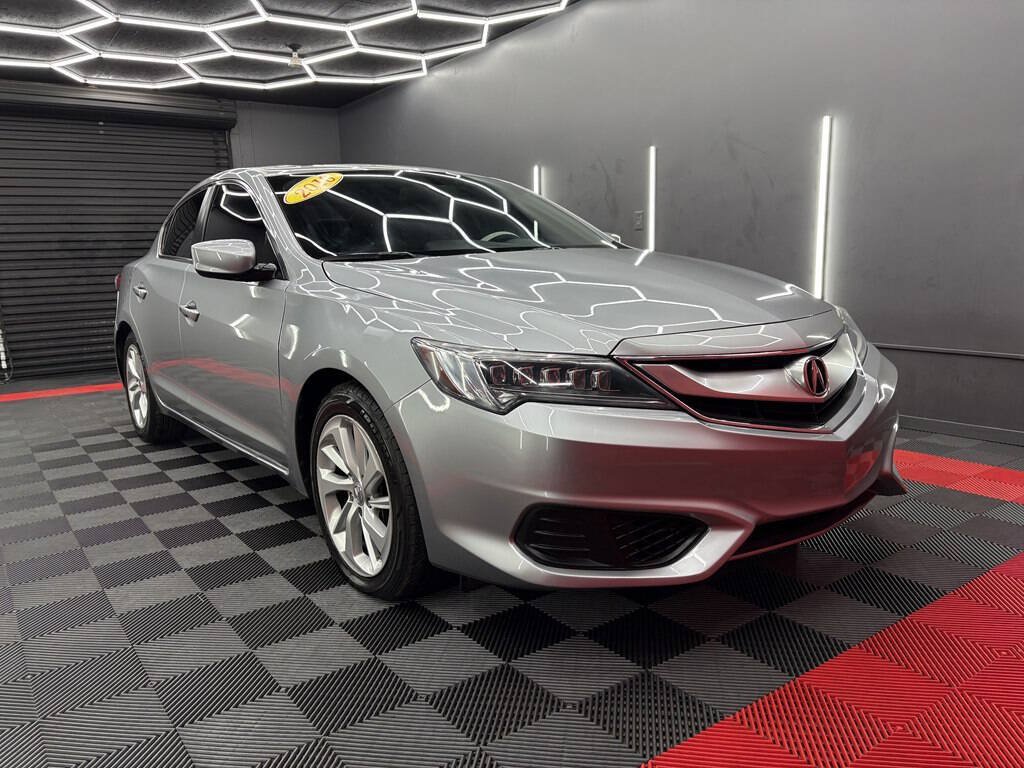 Used 2018 Acura ILX w/ Premium Package FWD image 3