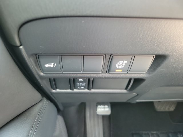 Used 2022 Nissan Armada SL w/ Midnight Edition Package RWD image 24