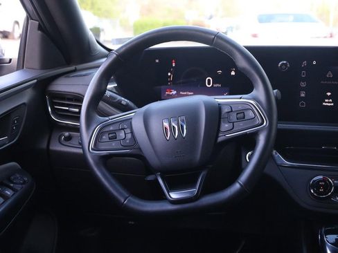 Used 2024 Buick Envista Preferred w/ Convenience I Package FWD image 22