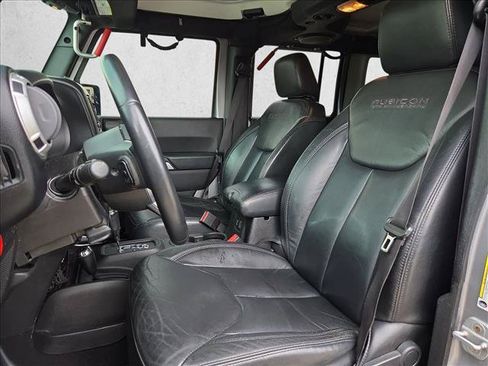 Used 2013 Jeep Wrangler Unlimited Rubicon AWD/4WD image 14