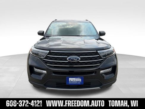 Used 2024 Ford Explorer XLT w/ Equipment Group 202A AWD/4WD image 12