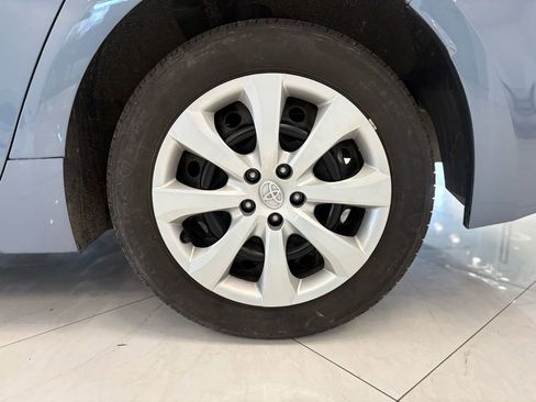 Used 2024 Toyota Corolla LE image 40