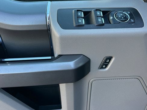 Used 2019 Ford F150 XLT w/ XTR Package image 11