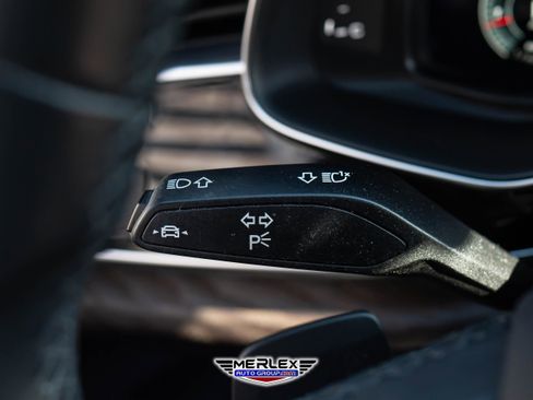 Used 2021 Audi Q8 Premium Plus image 30