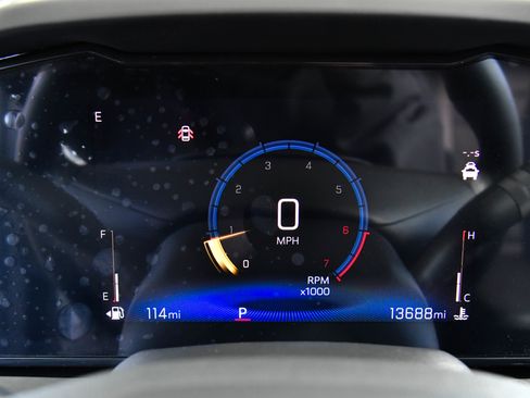 Used 2025 Chevrolet Trax ACTIV w/ Driver Confidence Package image 28