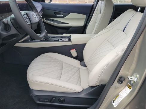 New 2026 Nissan Sentra SL image 9