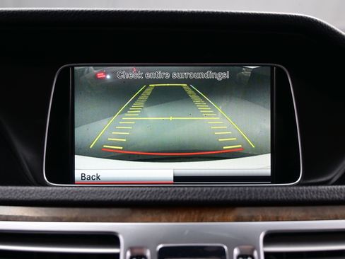 Used 2015 Mercedes-Benz E 350 4MATIC Sedan image 17