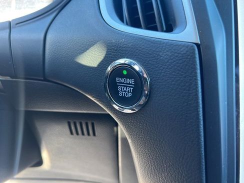 Used 2022 Ford Edge SEL image 31