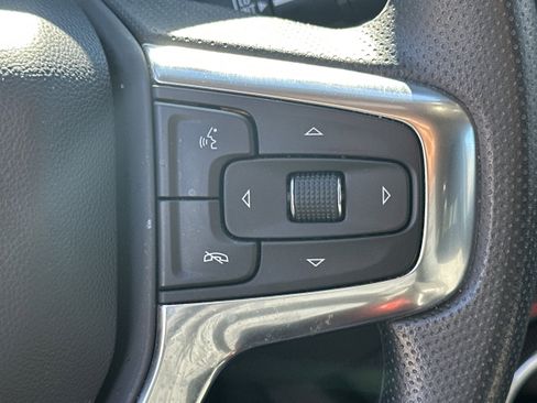 Used 2025 Chevrolet Blazer LT image 25