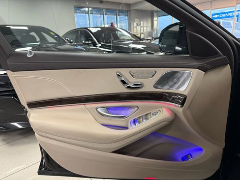 Used 2020 Mercedes-Benz S 560 Sedan image 7