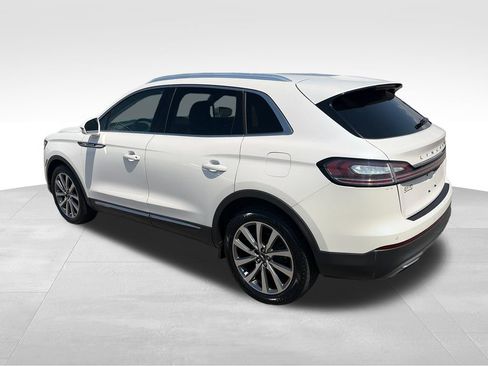 Used 2019 Lincoln Nautilus Select w/ Cargo Utility Package FWD image 4
