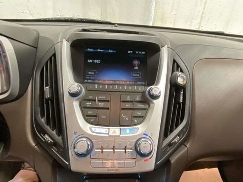 Used 2015 Chevrolet Equinox LTZ image 16