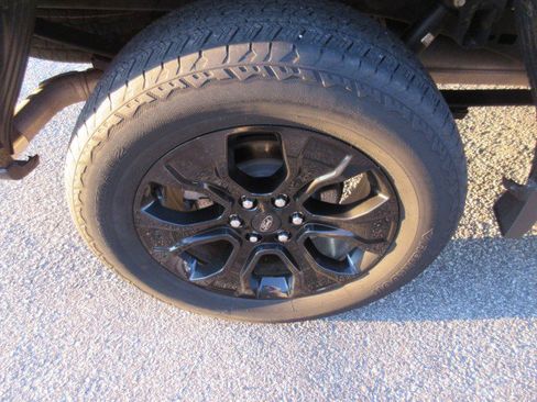 Used 2022 Ford F150 Lariat w/ Equipment Group 502A High AWD/4WD image 12