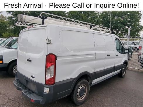 Used 2018 Ford Transit 250 130 Low Roof RWD image 4