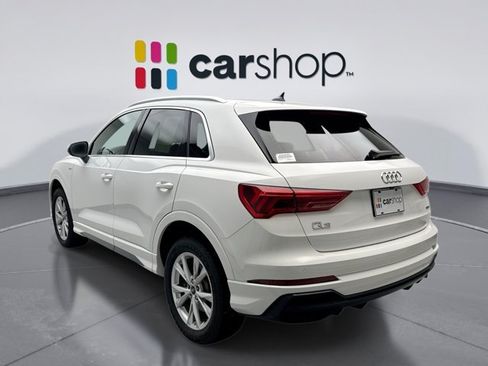Used 2021 Audi Q3 2.0T Premium w/ Convenience Package AWD/4WD image 3