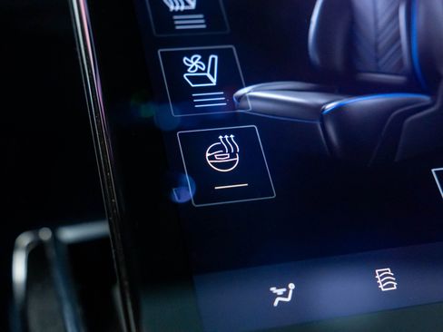New 2025 Cadillac Escalade IQ Sport 2 w/ LPO, ONYX Package AWD/4WD image 28