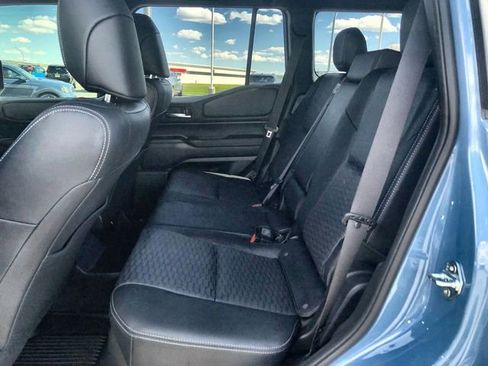 Used 2025 Toyota Land Cruiser w/ Premium Package image 22