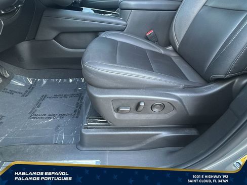 Used 2025 Chevrolet Tahoe LT AWD/4WD image 13