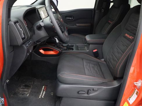 Used 2025 Nissan Frontier PRO-4X w/ Black Accent Package image 11