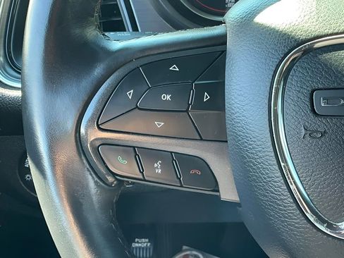 Used 2018 Dodge Challenger SXT image 29