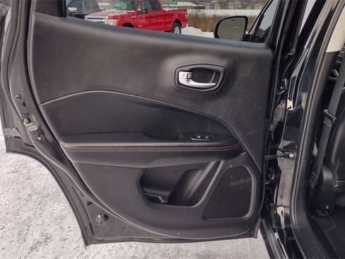 Used 2019 Jeep Compass Limited image 20