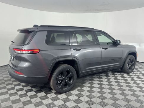 New 2024 Jeep Grand Cherokee L Altitude image 3