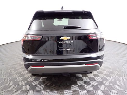 Used 2025 Chevrolet Equinox LT image 14