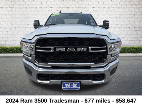 Used 2024 RAM 3500 Tradesman w/ Chrome Appearance Group image 8