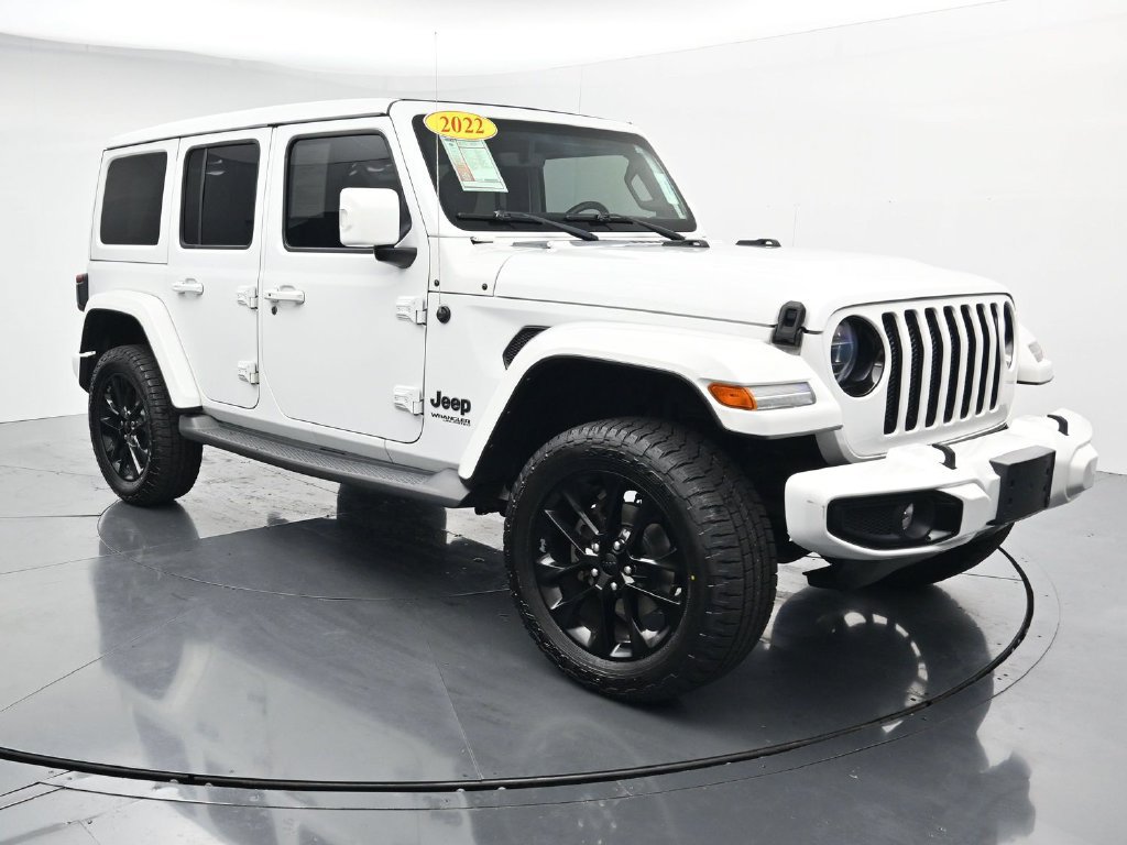 Used 2022 Jeep Wrangler Unlimited Sahara AWD/4WD image 2
