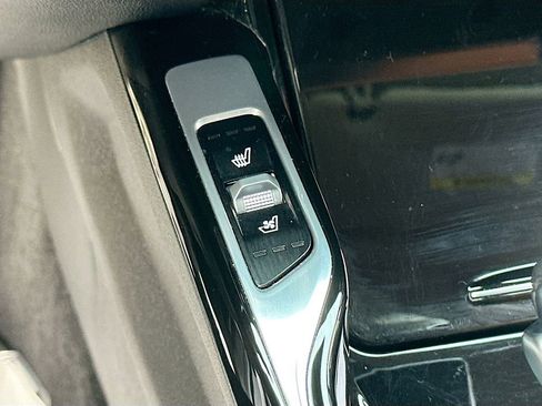 Certified 2022 Kia Sorento SX Prestige w/ Rust Color Package image 21