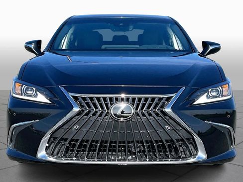 Used 2024 Lexus ES 300h w/ Premium Package image 4