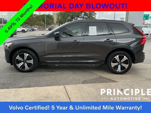 Certified 2024 Volvo XC60 T8 Plus w/ Protection Package Premier AWD/4WD image 9