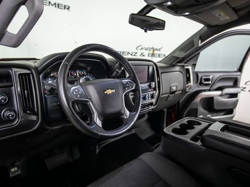 Used 2018 Chevrolet Silverado 1500 LT w/ All Star Edition AWD/4WD image 27