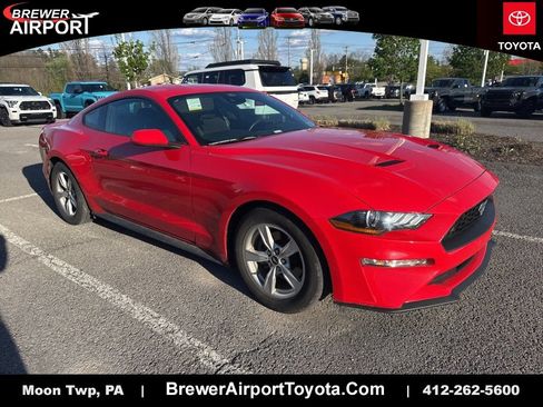 Used 2022 Ford Mustang Coupe RWD image 1