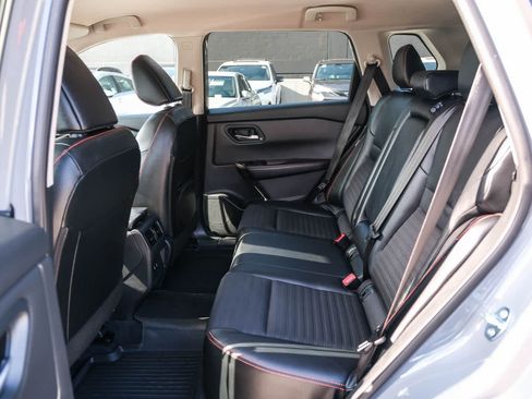 Used 2026 Nissan Rogue SV AWD/4WD image 18