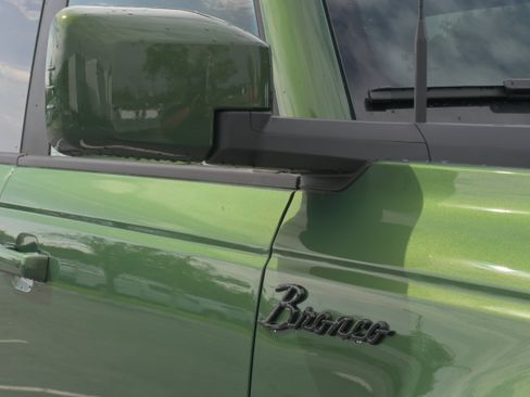 Used 2025 Ford Bronco Outer Banks AWD/4WD image 40