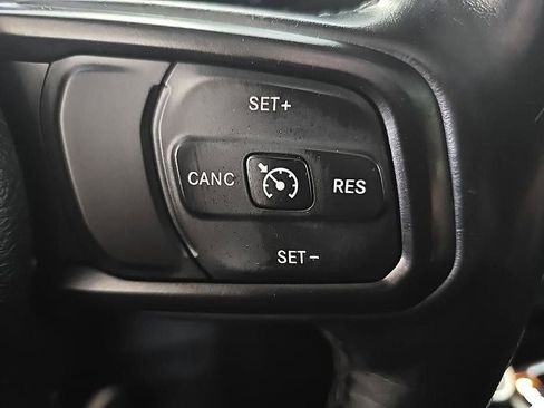 Used 2020 Jeep Gladiator Sport AWD/4WD image 19
