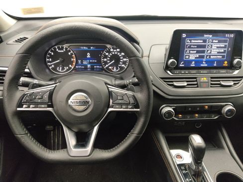 Used 2019 Nissan Altima 2.5 SR FWD image 22