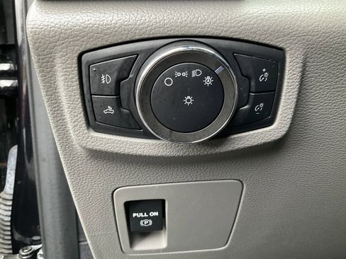 Used 2020 Ford F150 XLT image 19