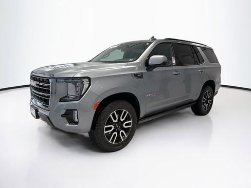 Used 2024 GMC Yukon AT4 w/ AT4 Premium Package AWD/4WD image 3